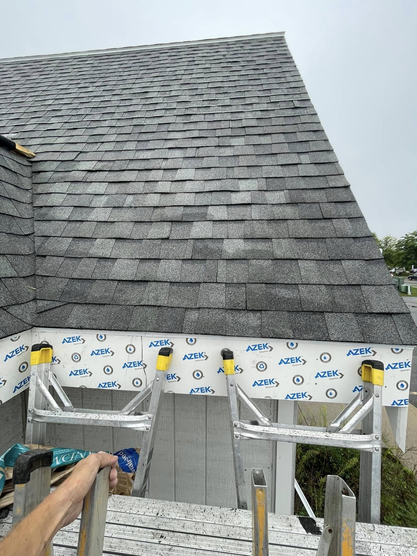 Architectural shingle roof detail