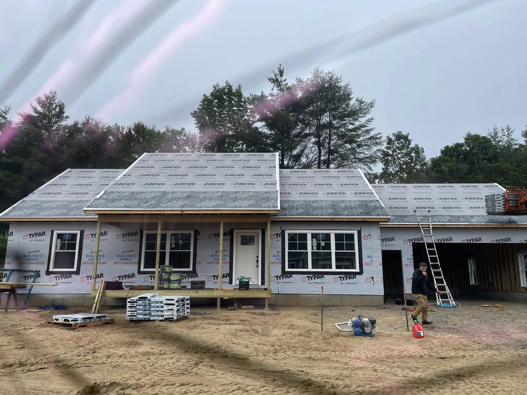 New construction exterior framing and roofing